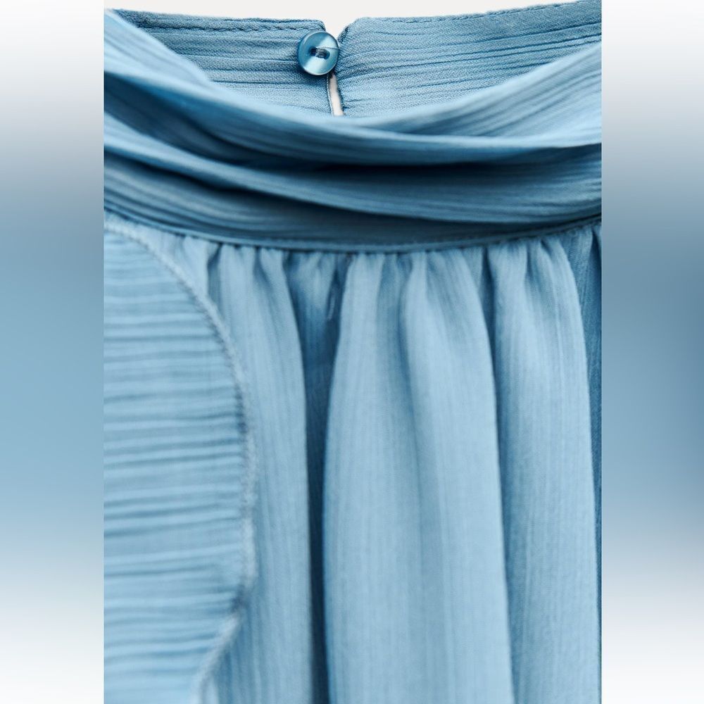Zara ruffle blouse - Picture 4 of 5